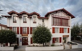 Hôtel Briketenia